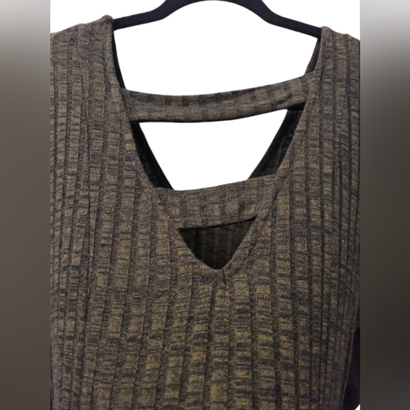 TORRID Sweater Dress size 2 - Picture 4 of 6